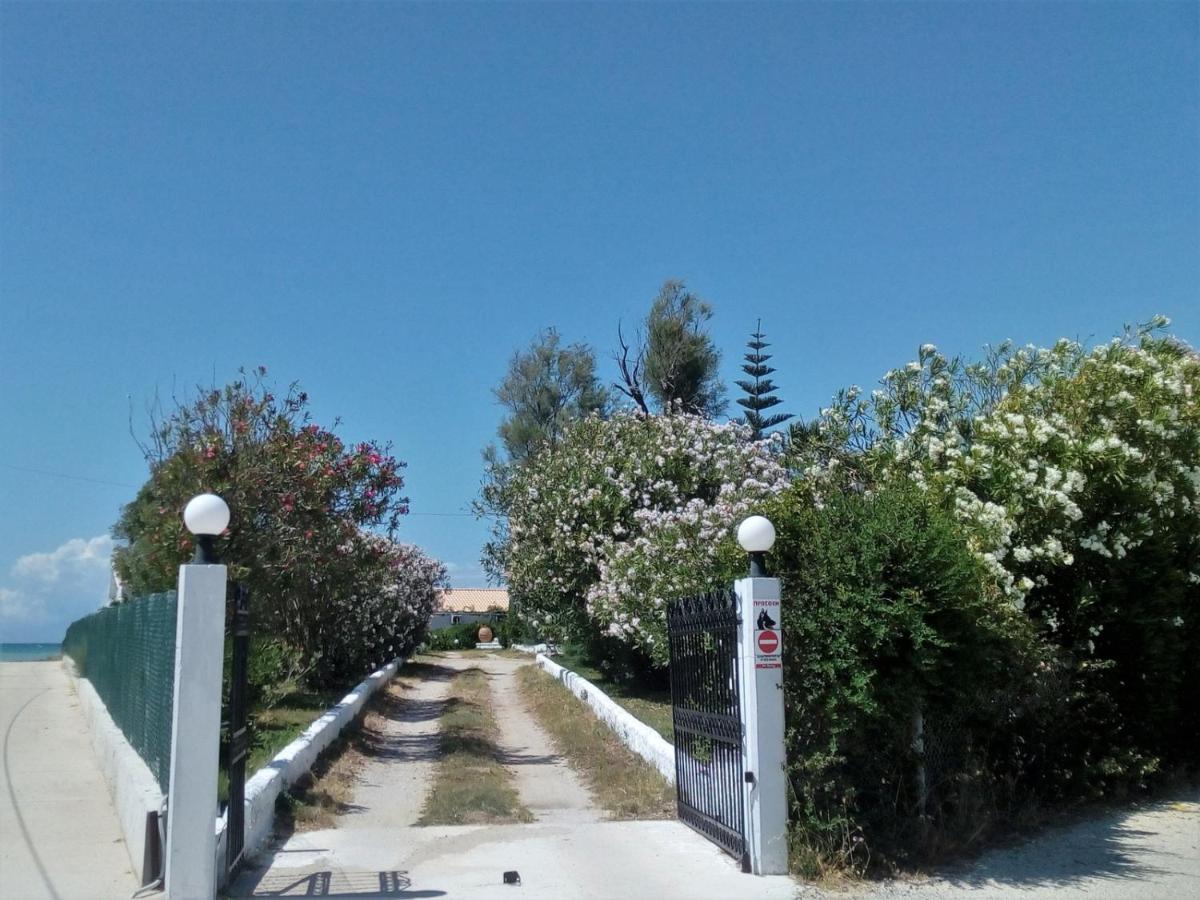 Dalas Beach House Almiros Beach 外观 照片