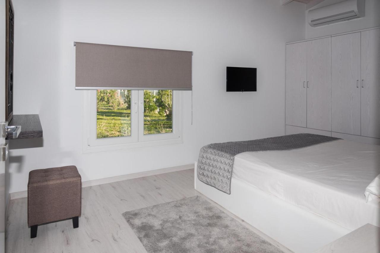 Dalas Beach House Almiros Beach 外观 照片